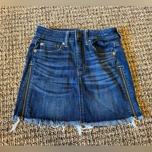 American Eagle jean skirt